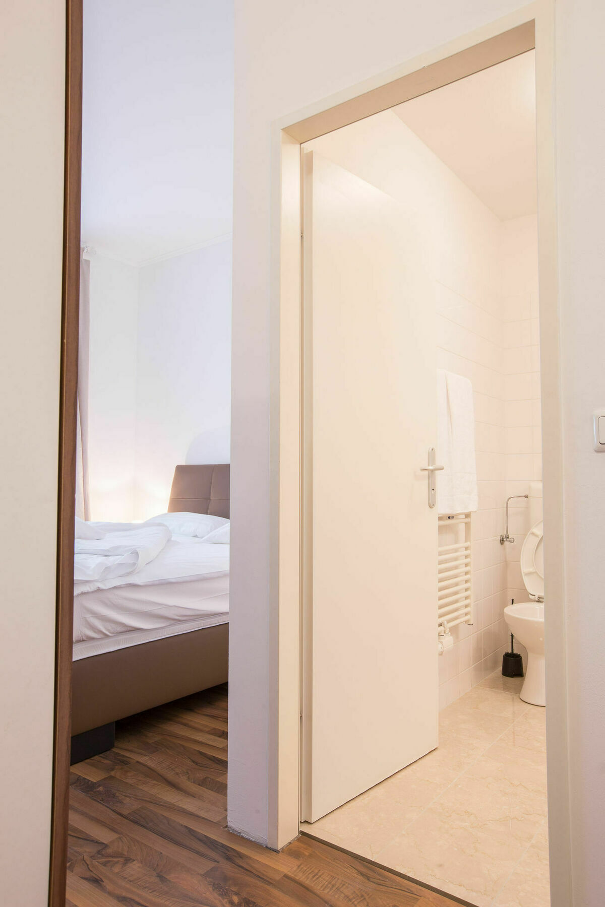 Grand Central Station Apartments I Contactless Check-In ウィーン エクステリア 写真